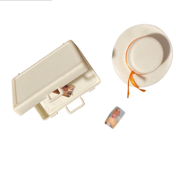 Bundle - Vintage Barbie Accesories - Picture 3 of 6